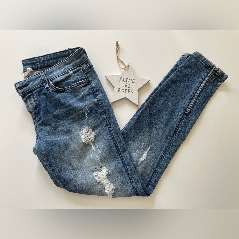 Forever 21 Blue Denim Distressed Acid Wash Skinny Jeans